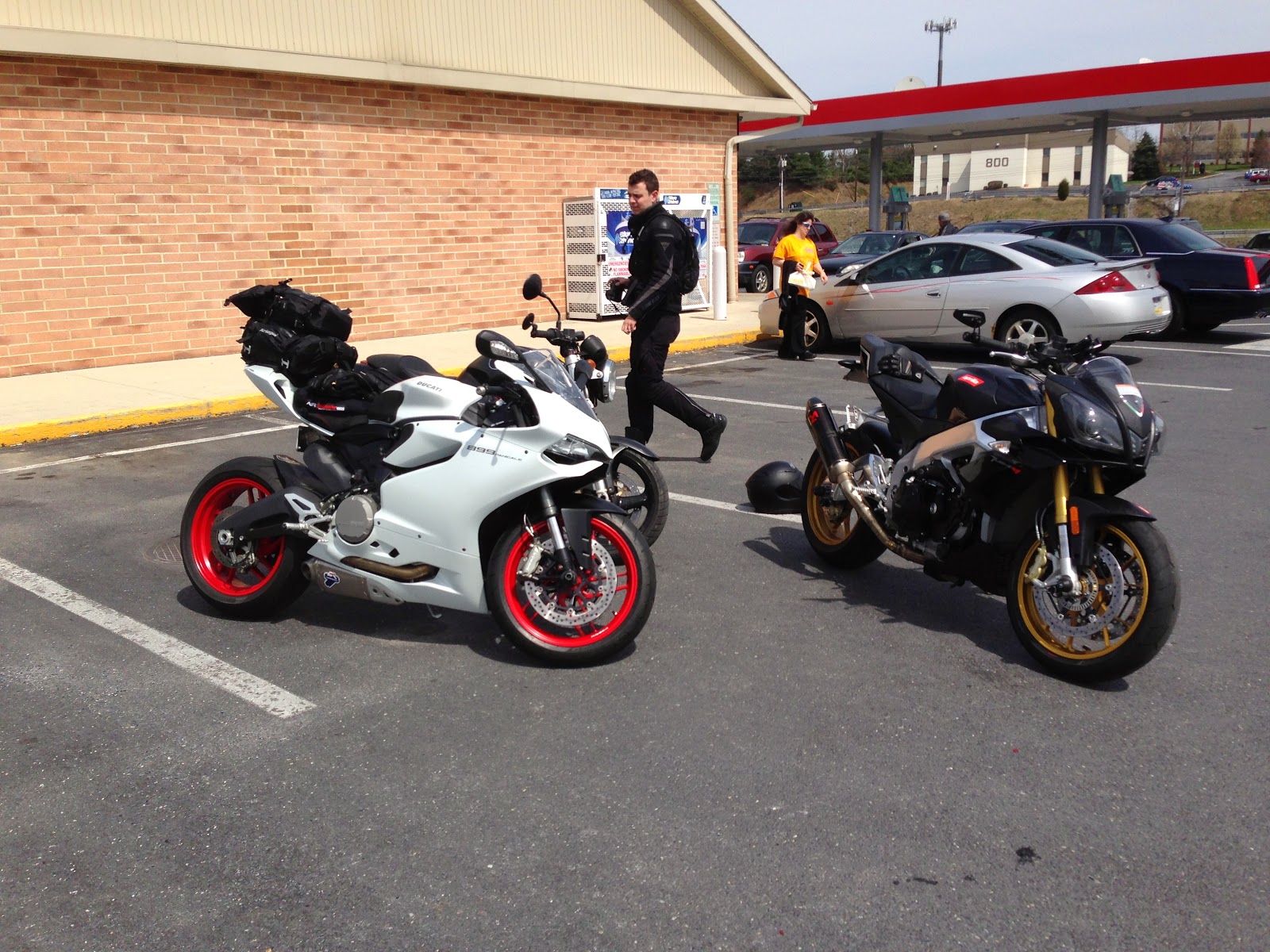 899adventures boys show up on a Panigale and a Tuono in Harrisburg, PA with Tigho NYDucati