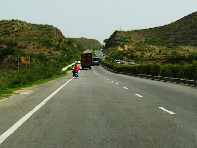 India's haunted highways - symbolic image