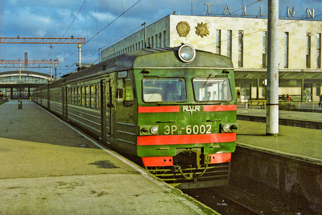 Электропоезд ЭР-12 в Таллине