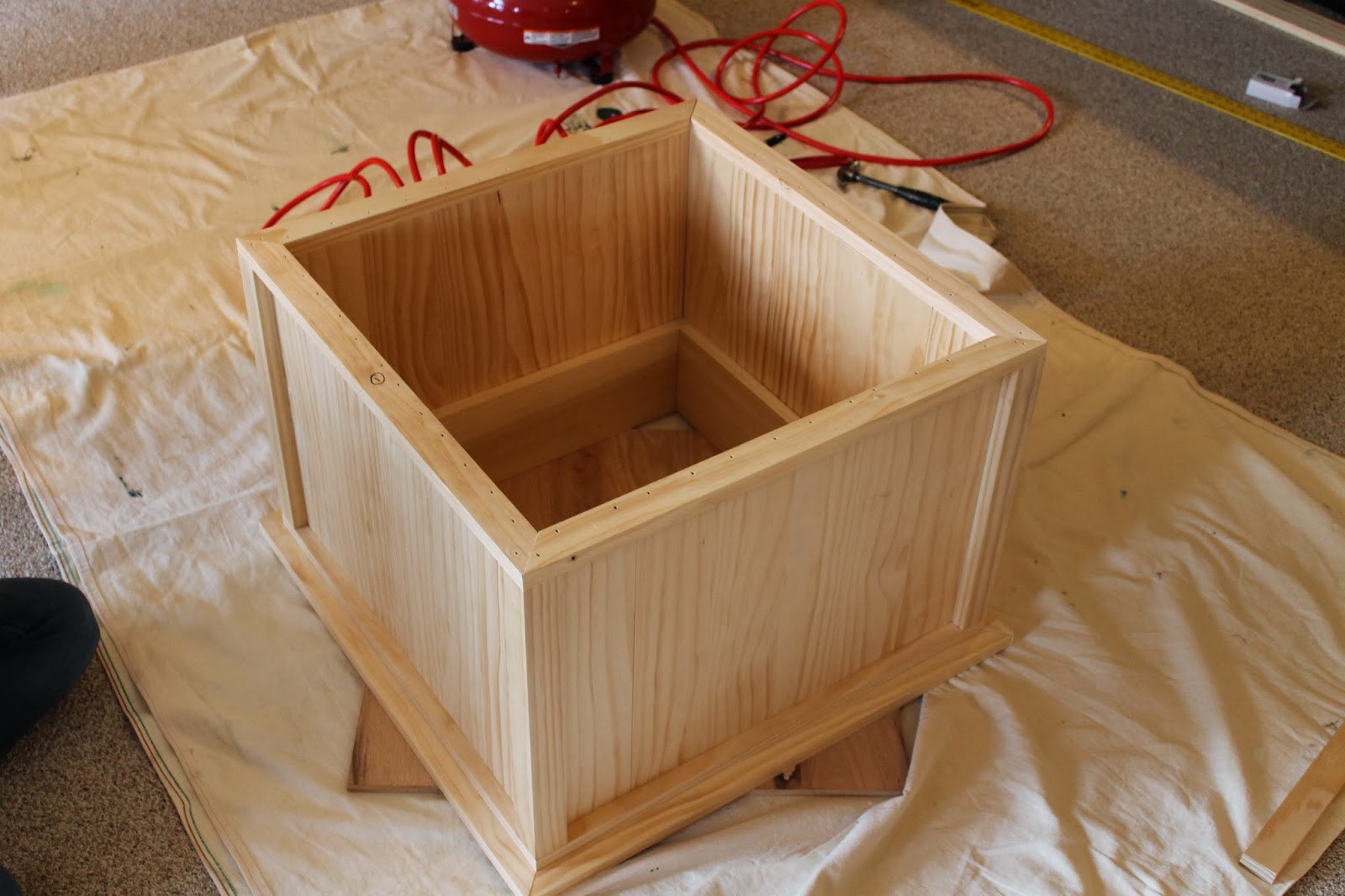 Eric's Days of Battle: Christmas Tree Stand - DIY