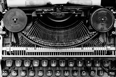 typewriter pic