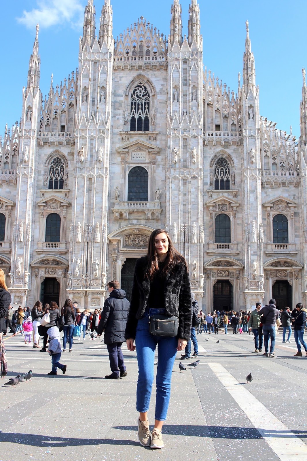 travel blogger italy milan style peexo