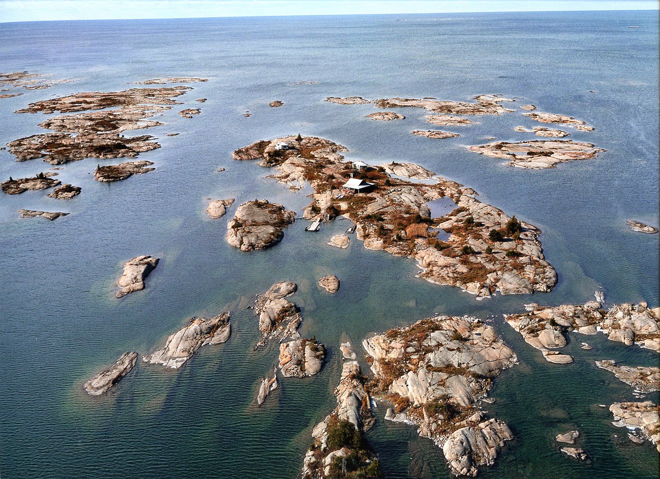 Архипелаг группа островов. Керетский архипелаг. Мор канадского архипелага. Архипелаг с высоты. Белое море архипелаг.