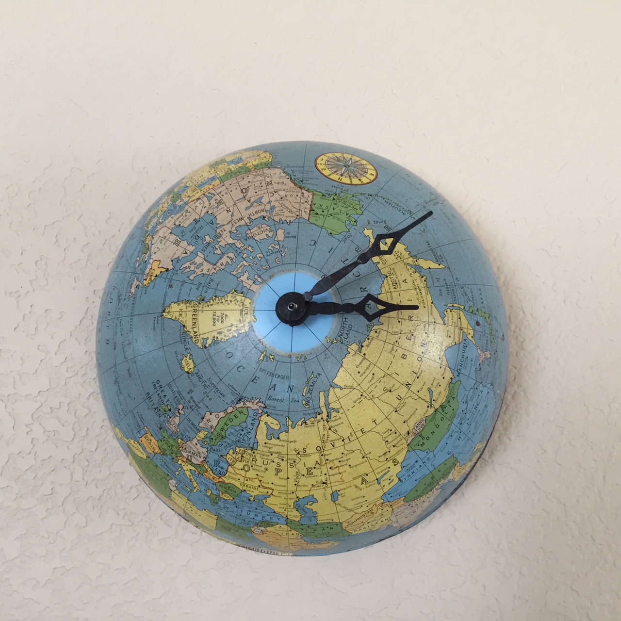 Mystery Playground: Crafty Thursdays: Globe Clock