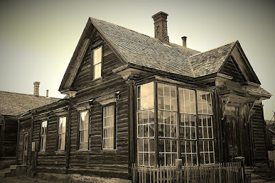 https://pixabay.com/en/abandones-house-ghost-town-bodie-ca-177105/