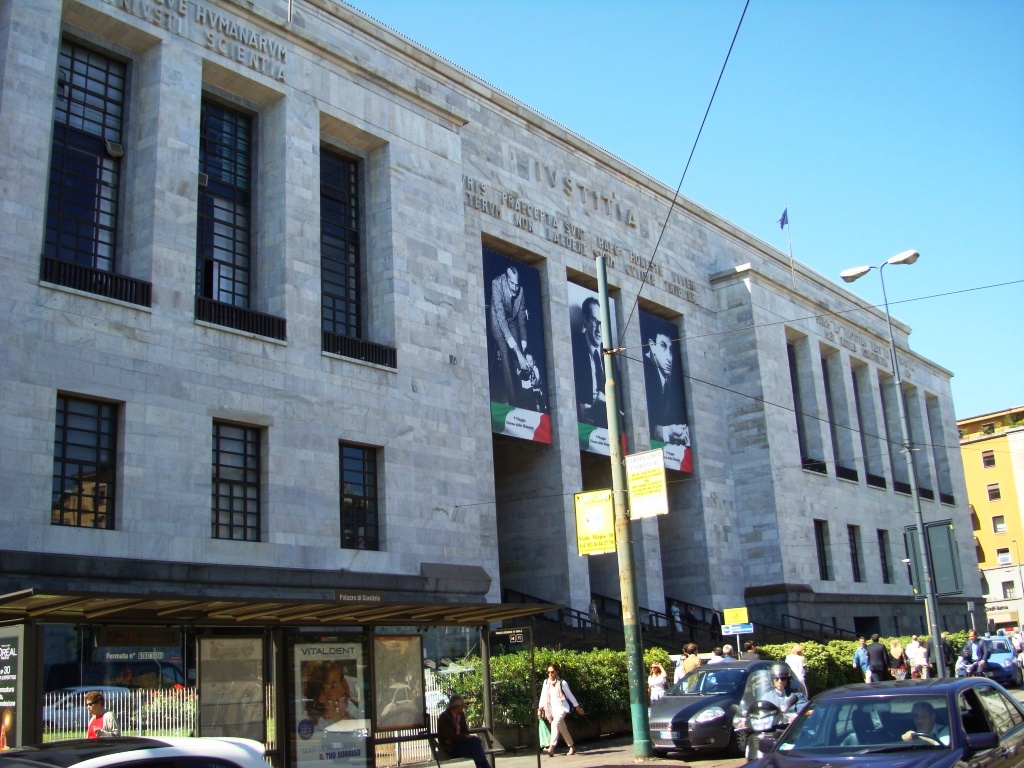 Frei Junior Capuchinho Palazzo di Giustizia MILANO ITALIA
