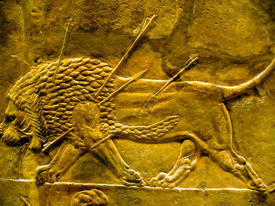 ASSYRIA - THE ROYAL LION HUNT / FROM NINEVEH, NORTH and SOUTH PALACE - BRITISH MUSEUM