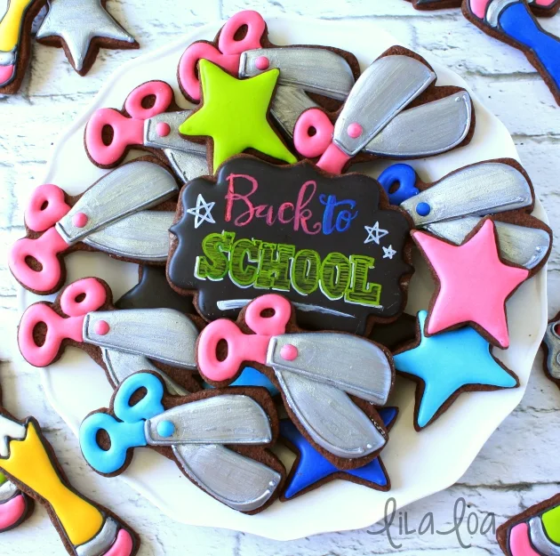 Learn how to decorate sugar cookies for back to school fun!