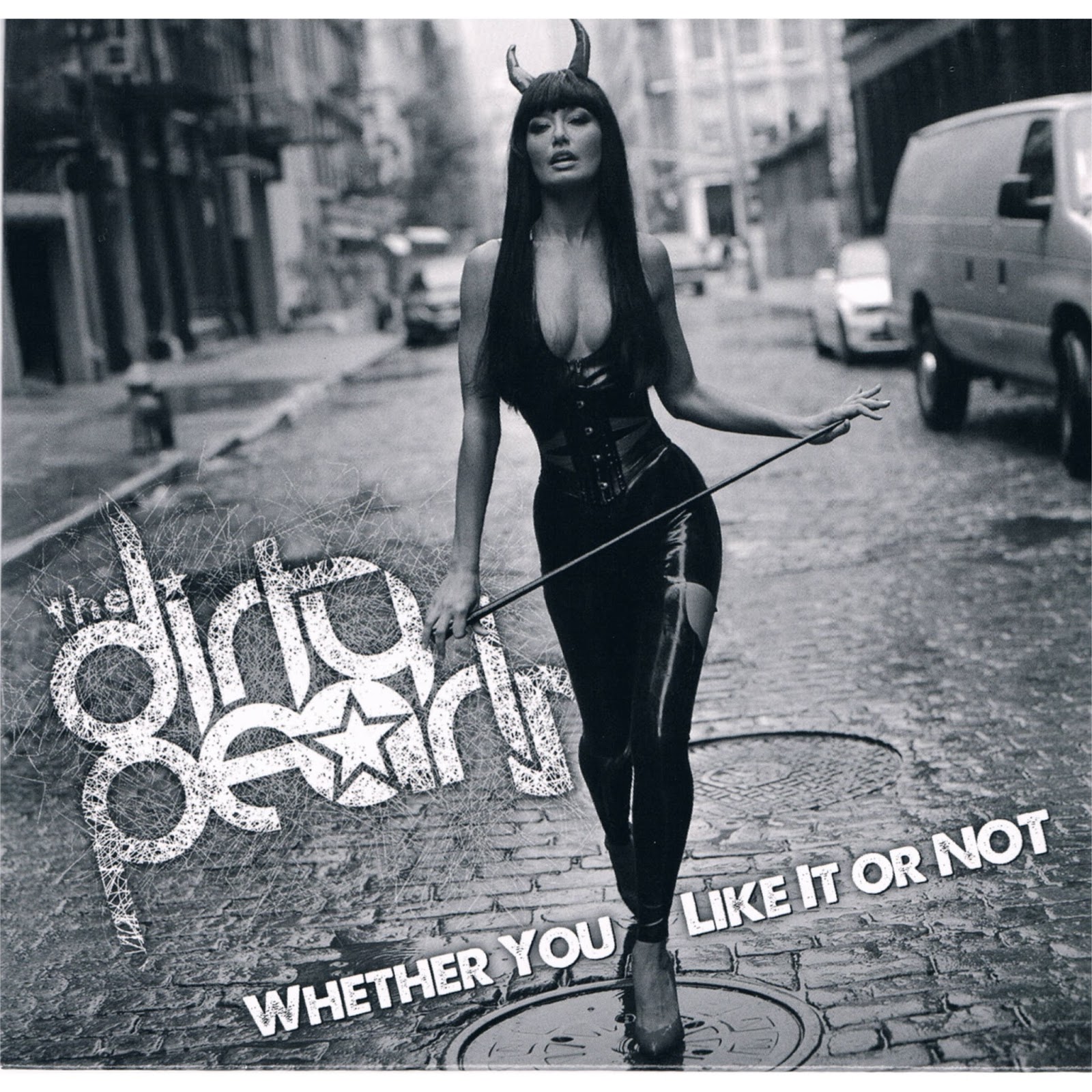 Мужские каблуки на шпильках. Властная женщина. Фотосессия мадам в платье. Ноги в туфлях кофе. Платье в стиле нуар.