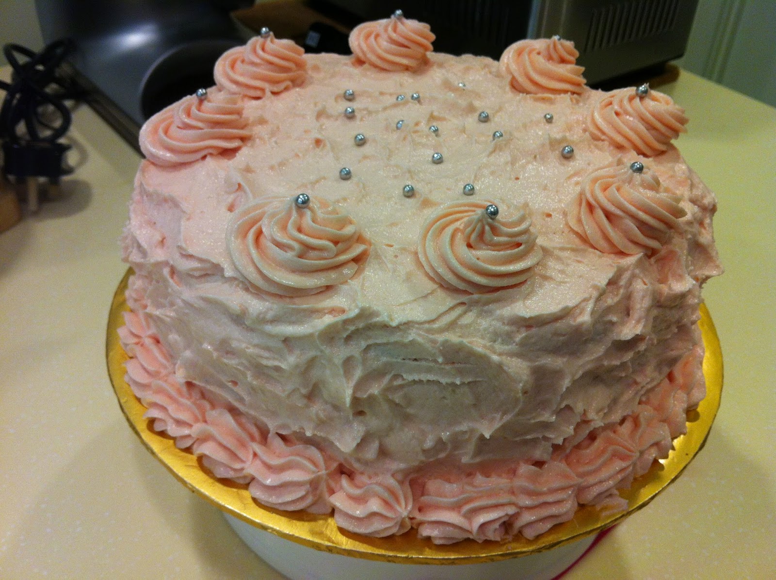 Baking For Cowboys Vanilla Yellow Cake With Butter Cream Frosting 香草奶油蛋糕