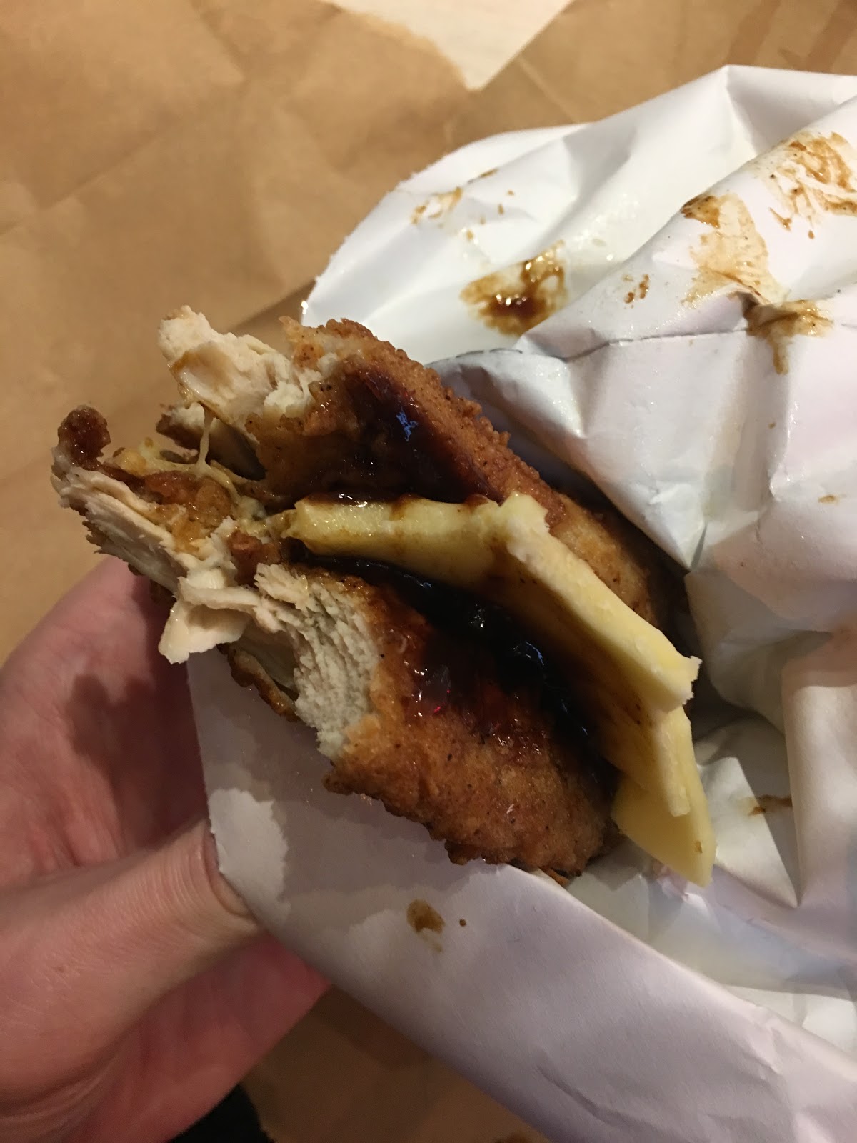 FOODSTUFF FINDS KFC Double Down (UK Halal version) NLi10