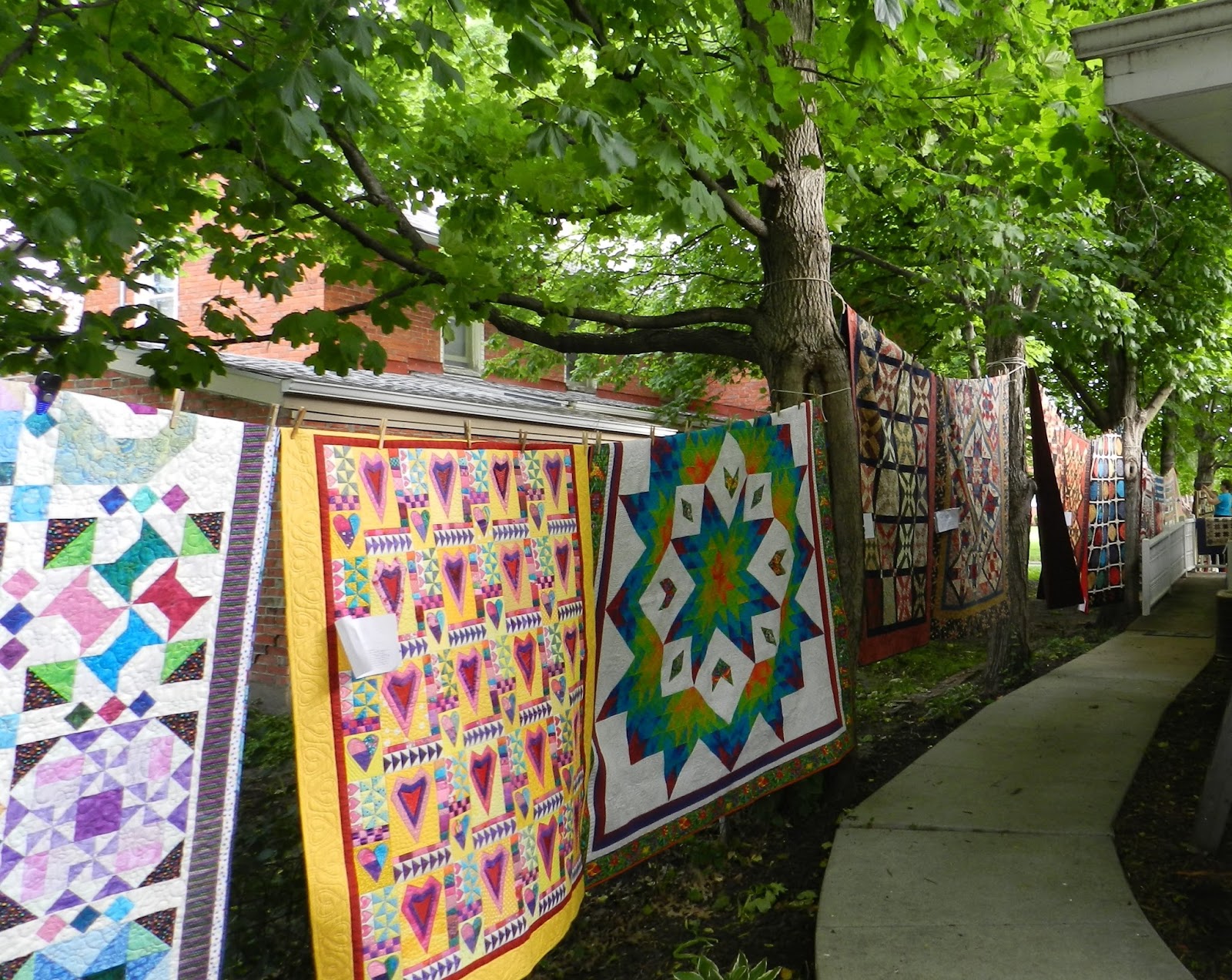 Adel Quilting & Dry Goods Co. Little Sisters Outdoor Quilt Show