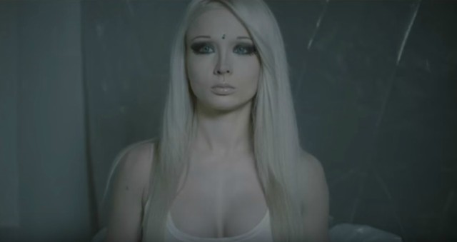 valeria lukyanova 2017