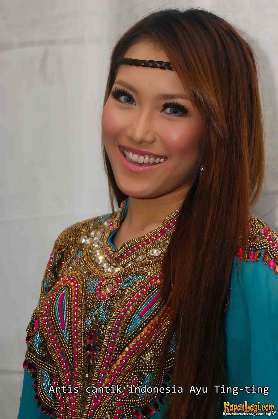 CEWEK CANTIK: Artis cantik indonesia Ayu Ting-ting