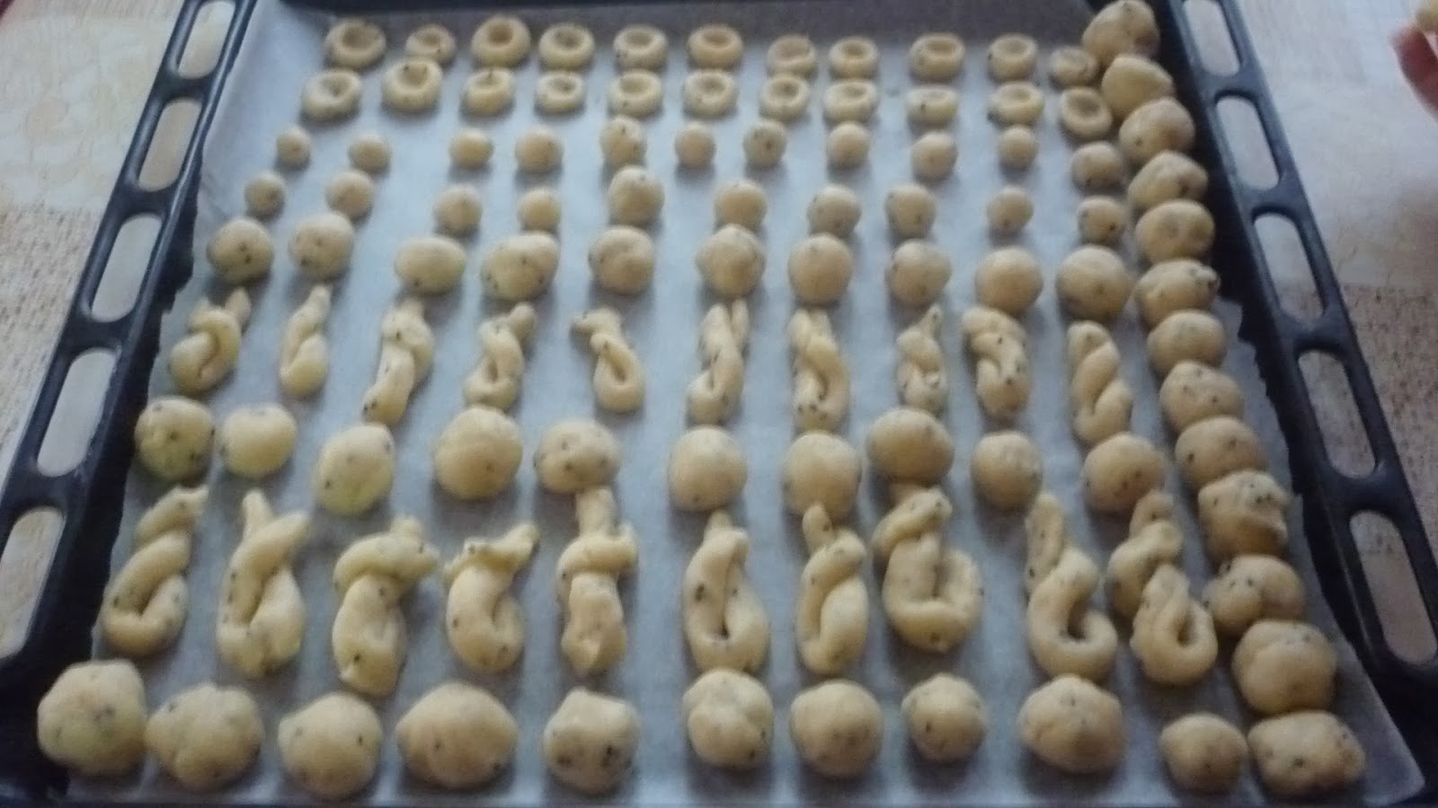 MARİFET ELLERİMİZDE by ZEYNEP TURAN PİZZA KRAKER TADINDA TUZLU TARİFİ