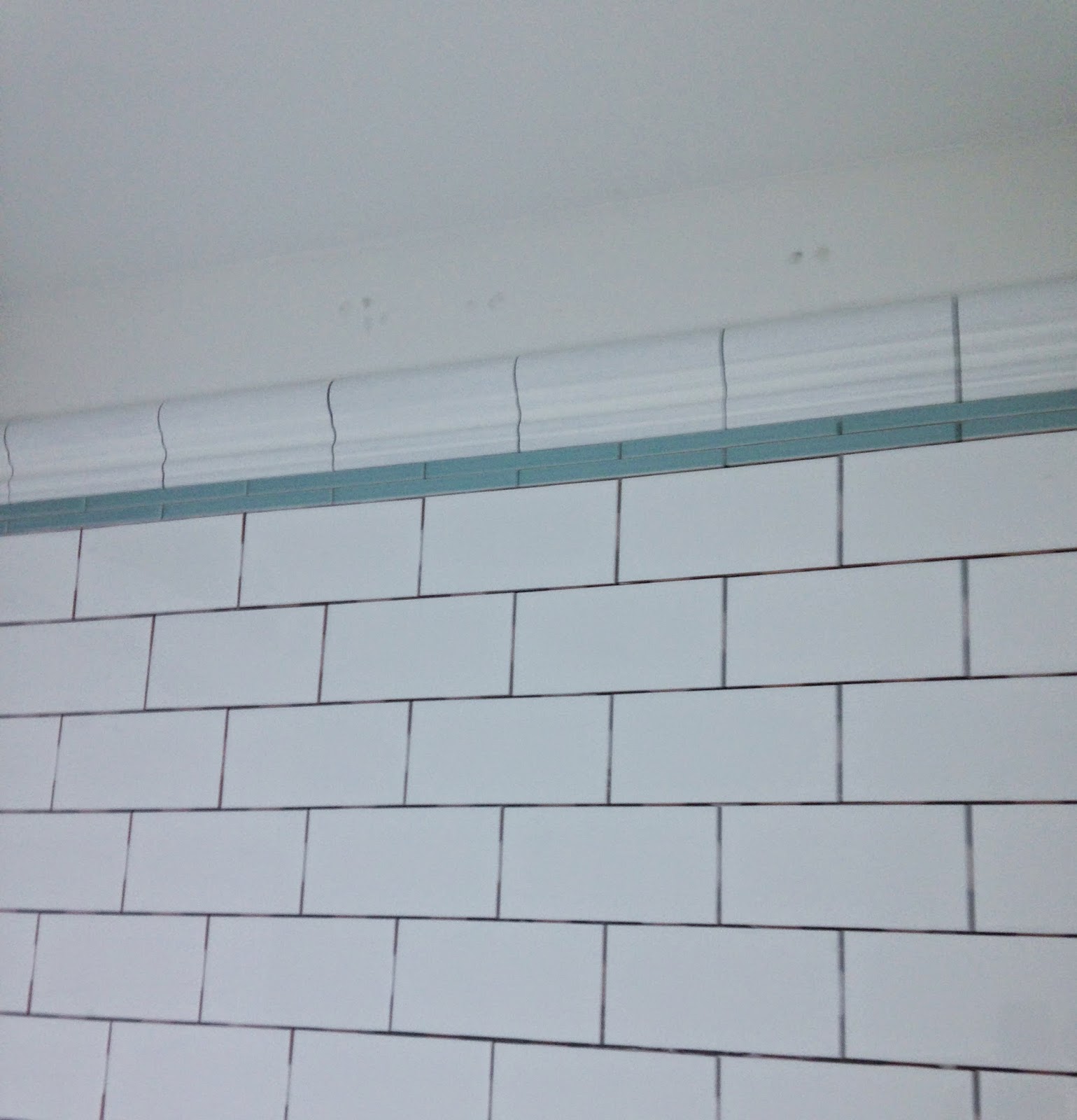 WHITE + GOLD WILLOW WICK PROJECT UPDATE BEHIND THE SCENES OF A REMODEL