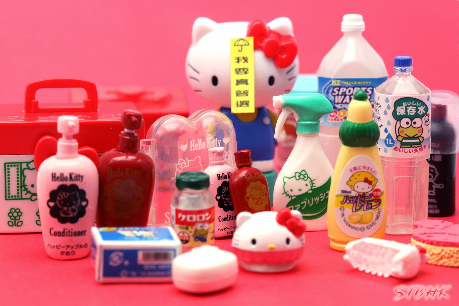 Rement Gallery Rement Sanrio HELLO KITTY Drug Stores 「みんなのドラッグストア
