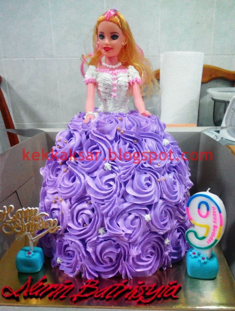 DOLL with Roses Skirt