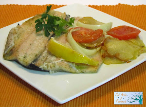 trucha,horno,tomate,cebolla,ajo,receta,mediterranea,economica,limon,patatas,baratas