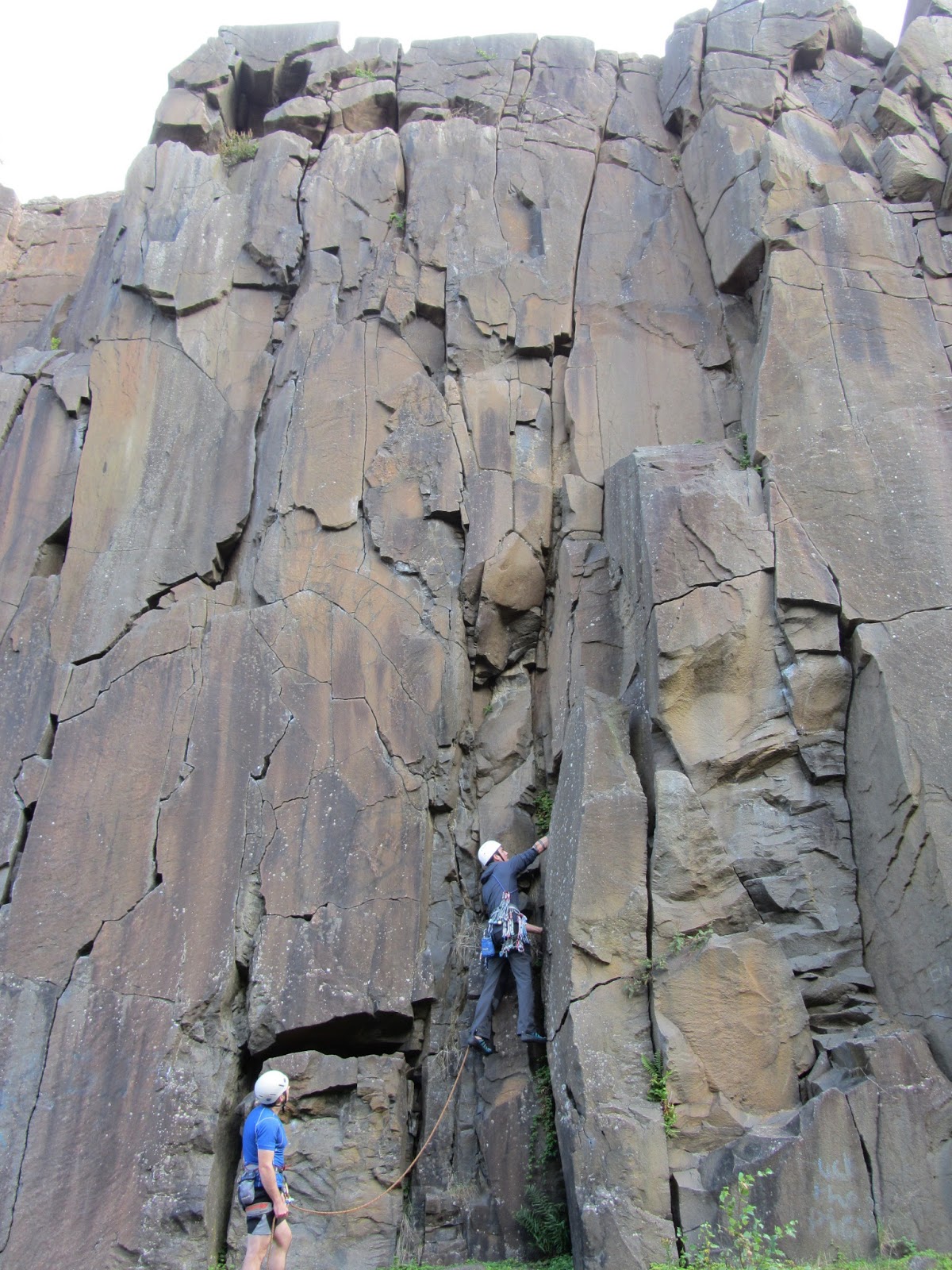 A J Thorley Mountaineering Forth Quarry Cambusbarron, Stirling