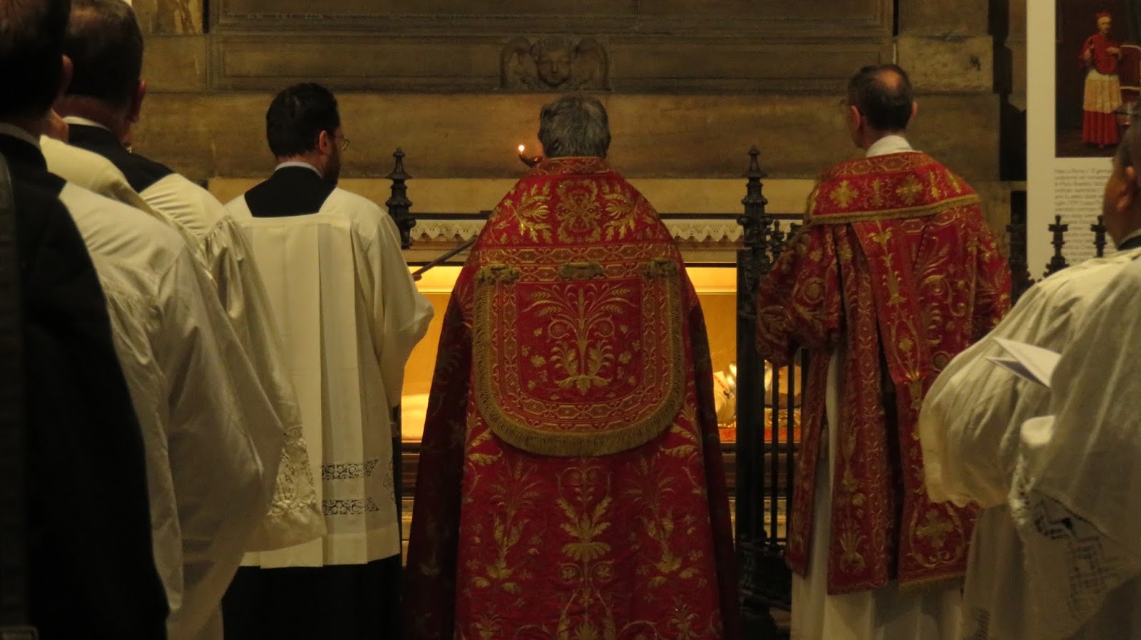 New Liturgical Movement: Sacra Liturgia: Modern Ambrosian Rite from the ...