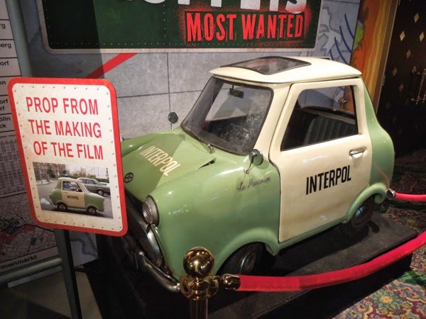 Muppets Most Wanted Le Maximum Interpol car