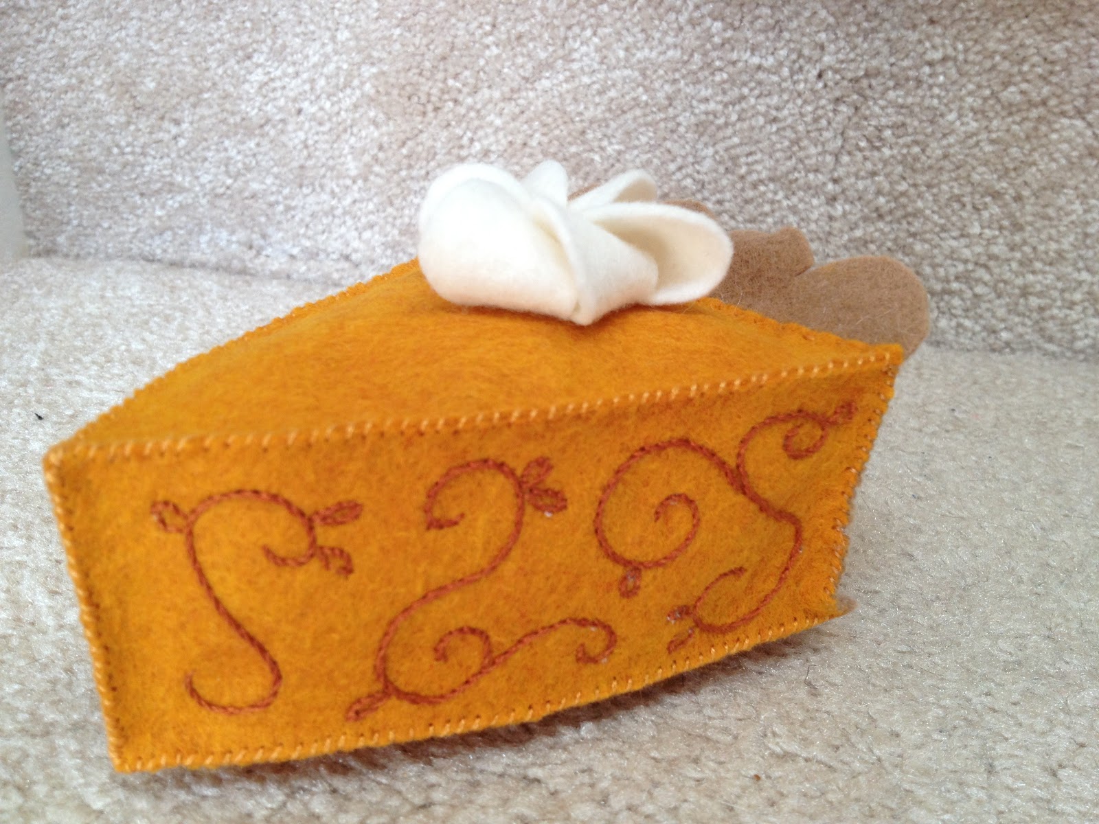 cheriesparetime Felt Pumpkin Pie