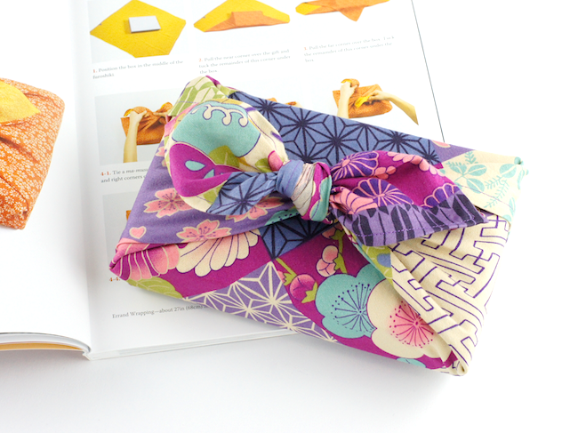 Omiyage Blogs: Wrapping With Fabric Review