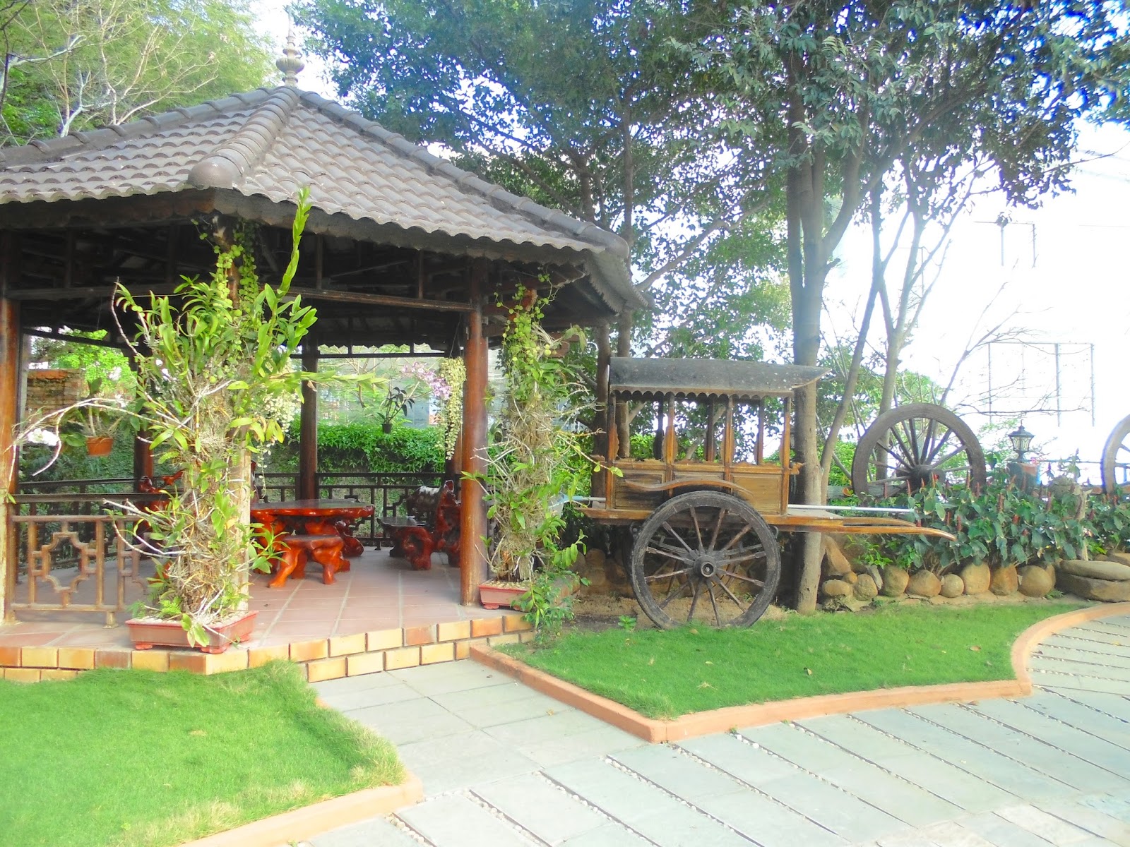 VV.23 The most luxury villa for rent on the hill located Front Beach