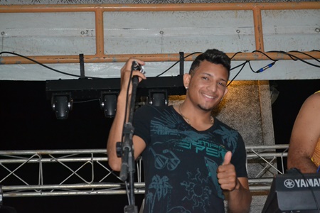 O FREVO DA VÉIA DJANE NA PRAÇA DA CONCEIÇÃO REUNINDO AMIGOS NO CARNAVAL DE MACAU 2016