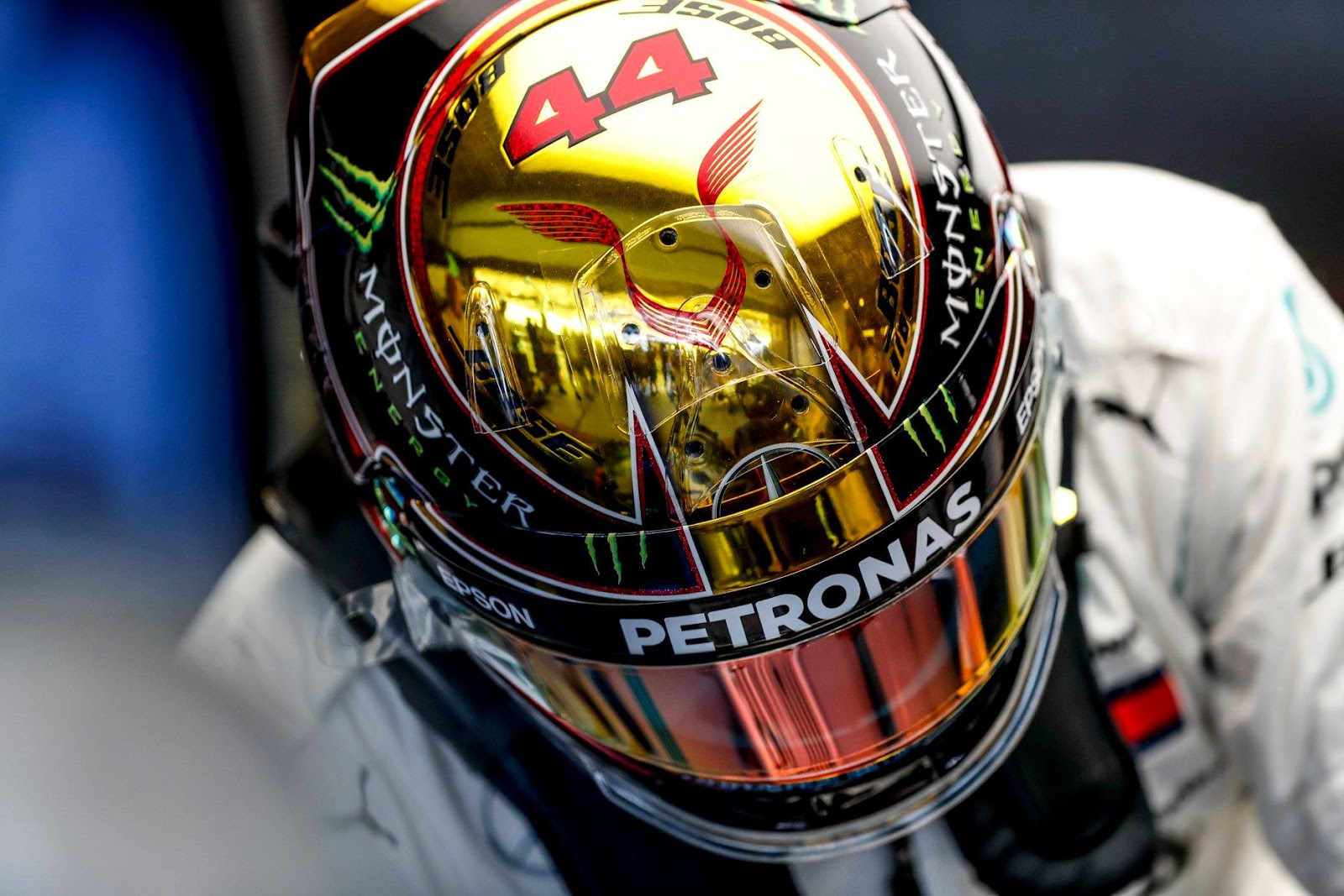 Racing Helmets Garage Bell HP7 L.Hamilton Abu Dhabi 2018 by Caldato