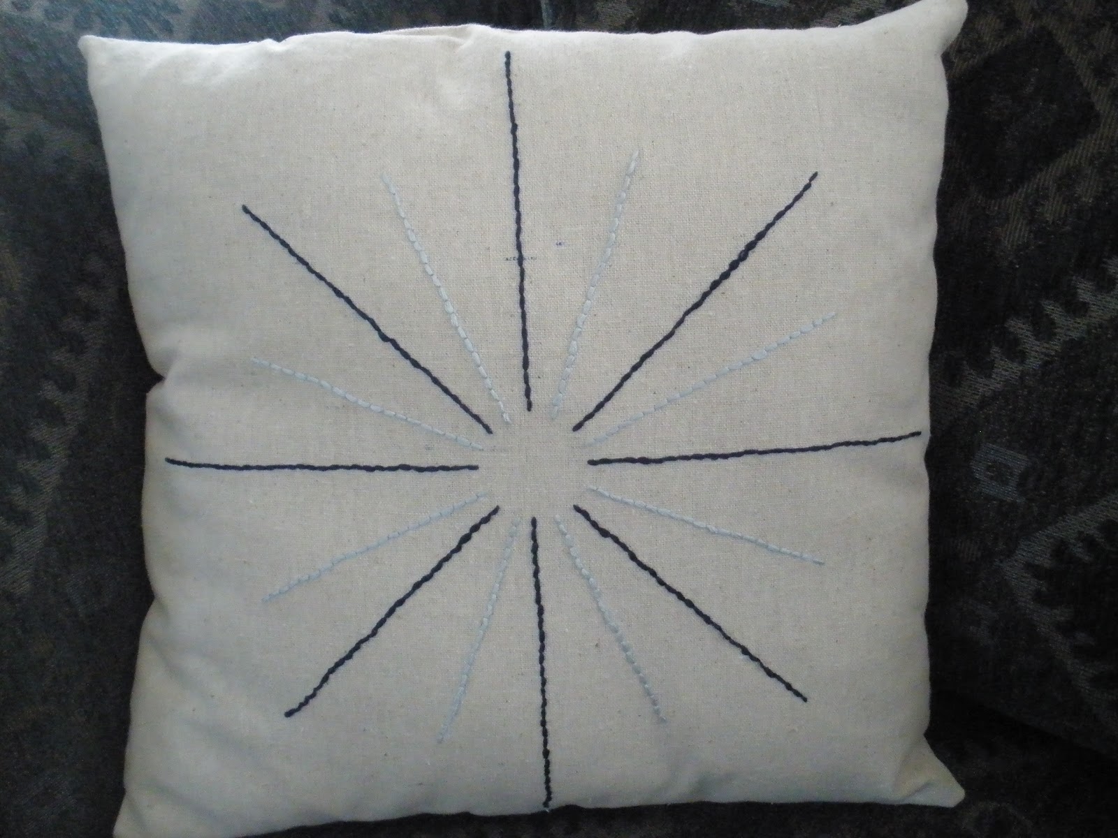 Crafting My Happy Life: Embroidered Pillow