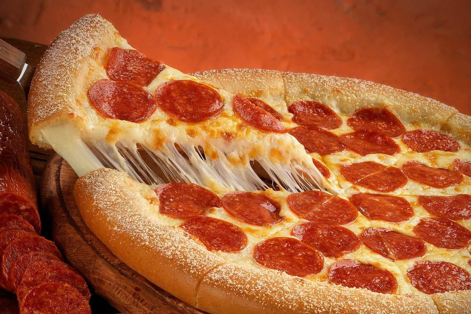 .: PIZZA DE MOZARELLA Y PEPPERONI