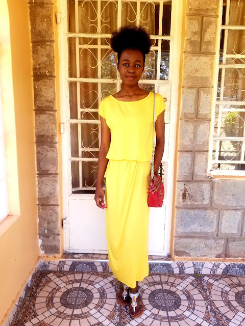 How To Wear A Bright Yellow Maxi Dress Casually