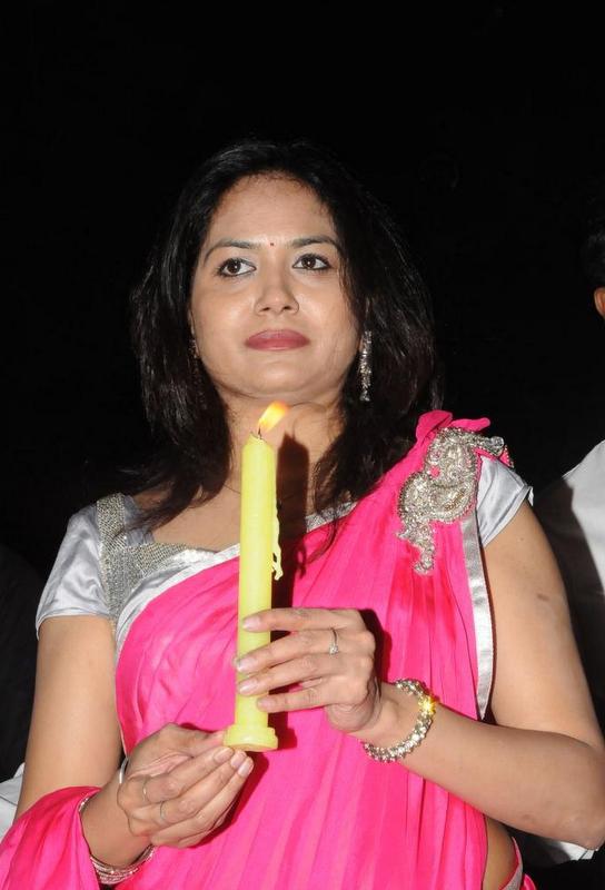 Singer Sunitha Latest Photos Collections In Saree