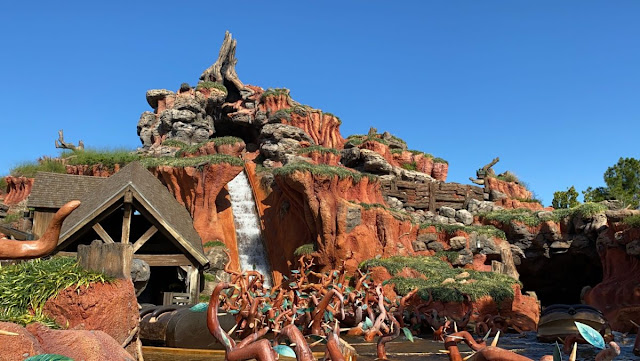 Disney Magic Kingdom Reopening Preview, Splash Mountain Merchandise store at Briar Patch, New Safety Precaution and Social-distancing Practice
