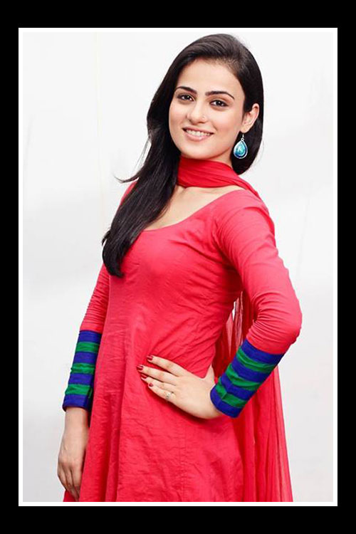 31 Koleksi Foto Cantik Seksi Hot Radhika Madan INFO SEMPURNA