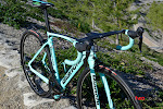  Bianchi Oltre XR4 Shimano Dura Ace R9100 C40 Complete Bike at twohubs.com 