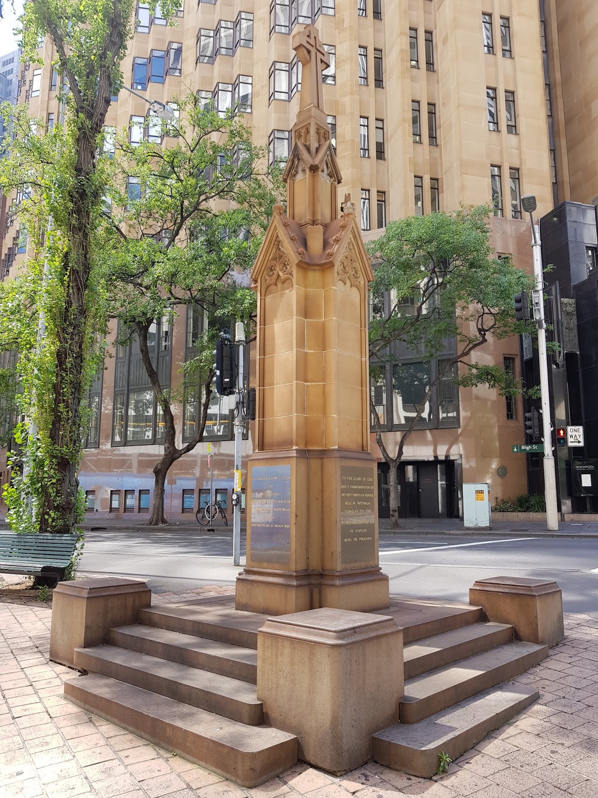 Sydney City and Suburbs Richard Johnson Square, monument