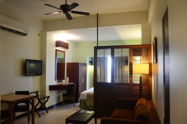 Hotels In Manila Microtel Inn And Suites By Wyndham Mall