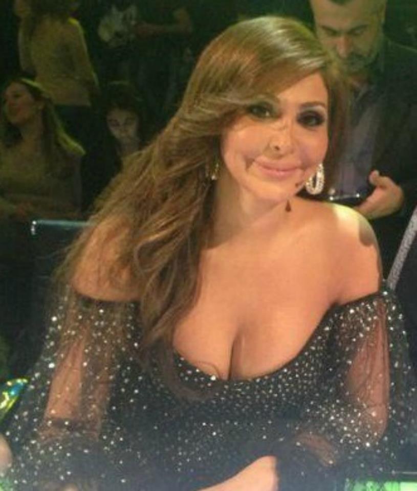 Elissakh Lebanese Elissa Butts Into Egyptian Politic