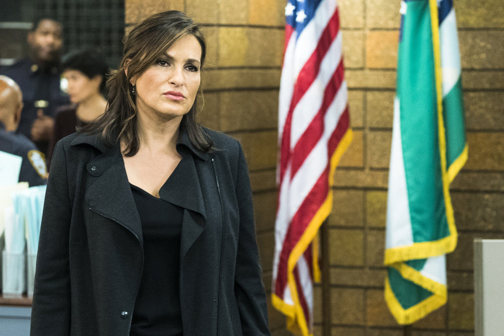 All Things Law And Order Law & Order SVU “Decline and Fall” Photos