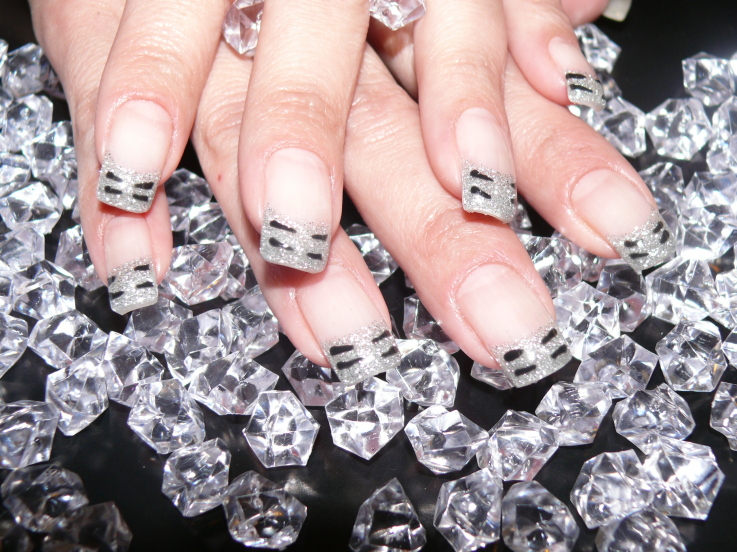 10 Clear Nail Art Ideas for a Modern Twist on Classic Nails - wide 5