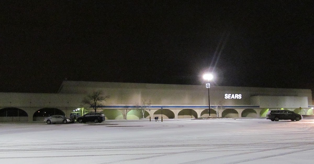 payless woodland mall