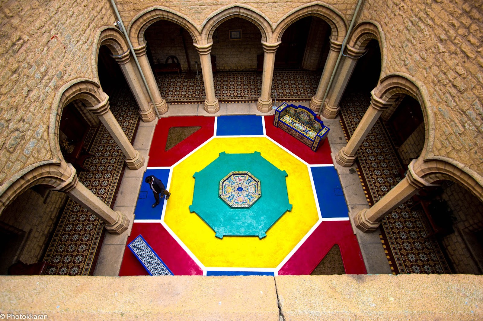 Photos Courtyard Inside Bangalore Palace