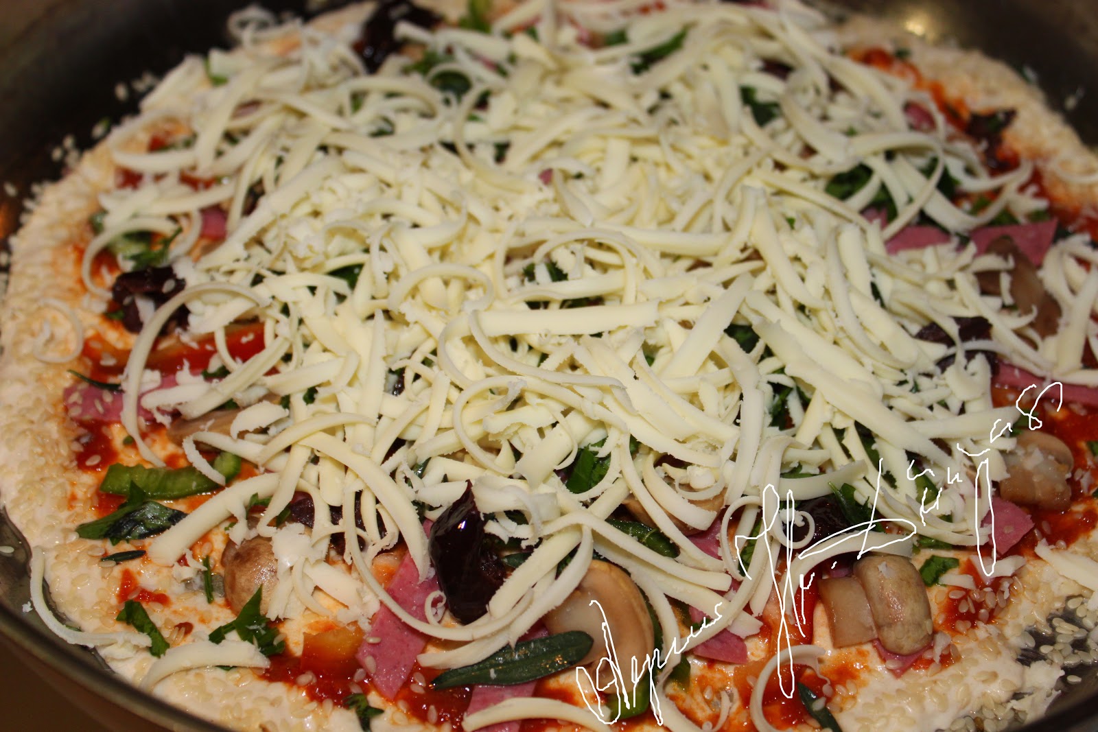 Aynur Hanımın Dünyası Pizza salam, mantar, biber, zeytin&hellip;