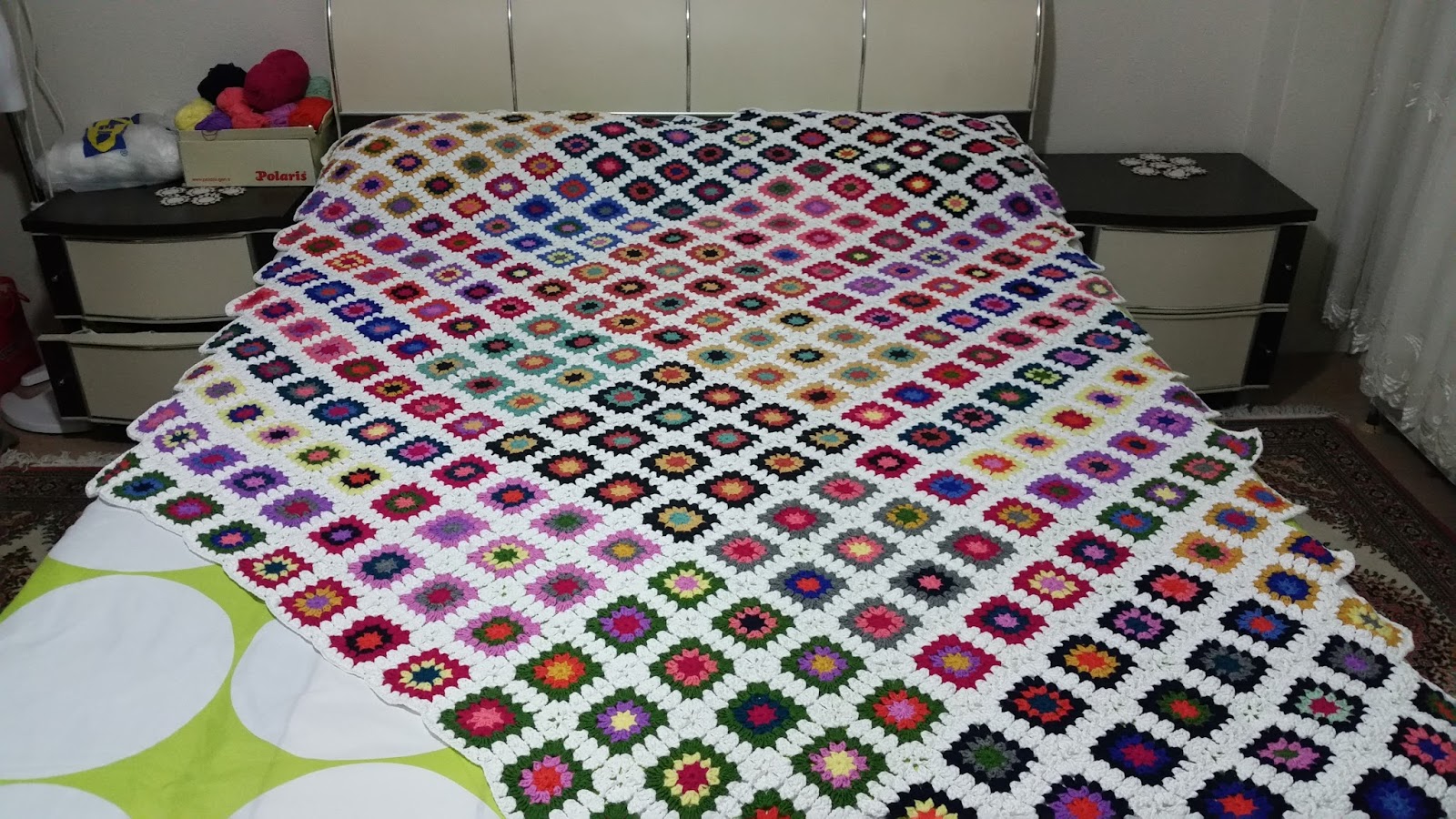 Mercan Design Motifli Yatak Örtüsü Mercan Design Motifli Yatak Örtüsü