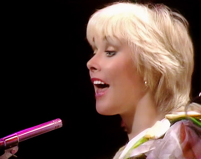 Cheryl Baker singing with Bucks Fizz - BBC Top of the Pops, 1982