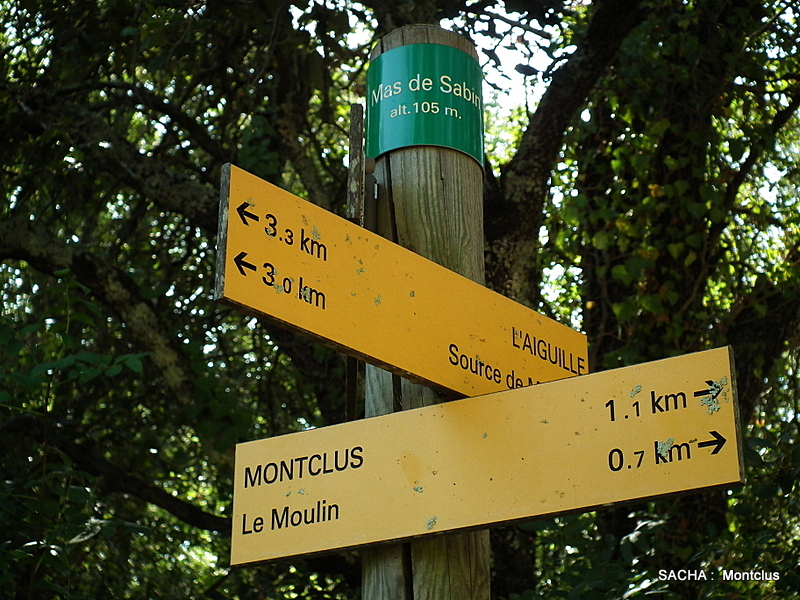 Un jour....Une photo ! Village médiéval de Montclus , Gard Languedoc