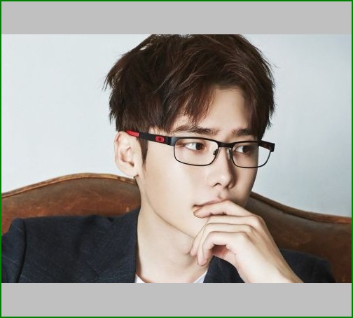 27+ Gambar Kartun Korea Pakai Kacamata - Gambar Kartun